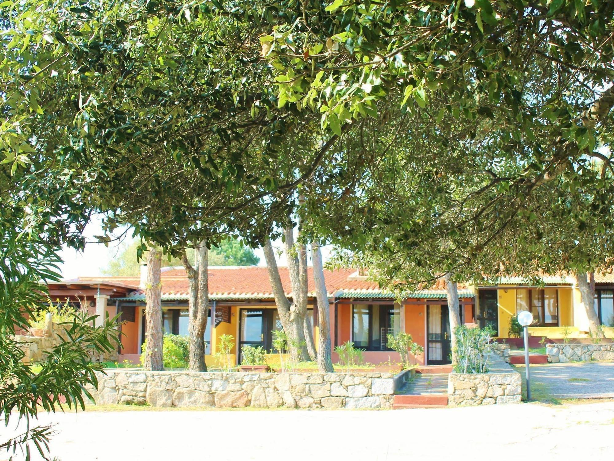 Residence Blue Corner Porto Pollo Palau Eksteriør billede