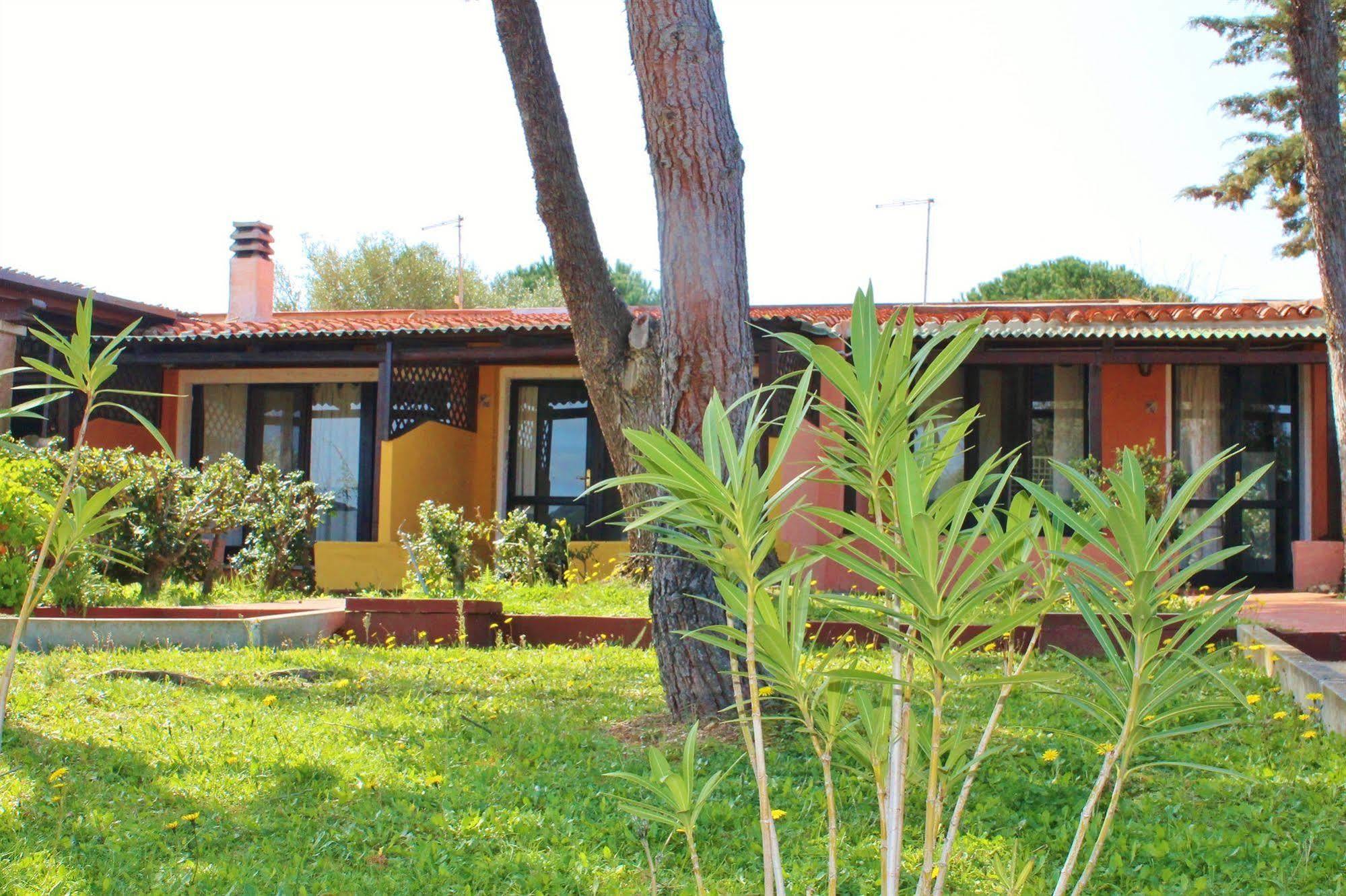 Residence Blue Corner Porto Pollo Palau Eksteriør billede